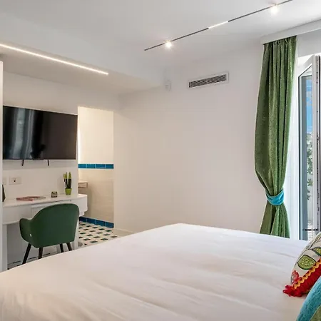 Coralia Sorrento, Luxury In Amalfi Coast, Italia בית הארחה סורנטו
