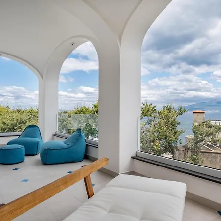 Вілла Villa Coralia Luxury Suite In Sorrento, Italia *